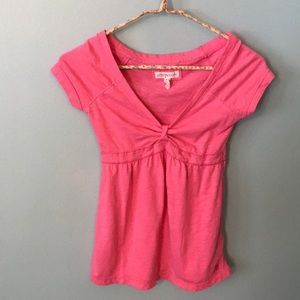 Girls pint Aeropostale soft jersey top.